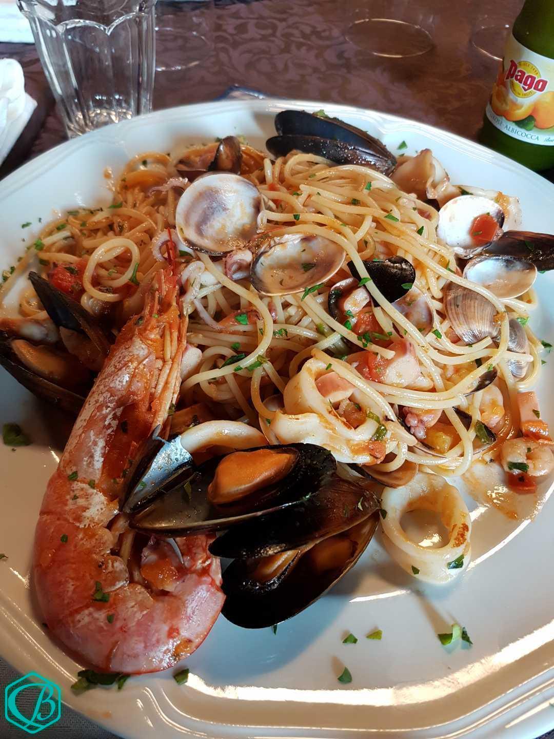 Gardasee Surfcamp Urlaub Surfen Windsurfen SUP Good Vibes