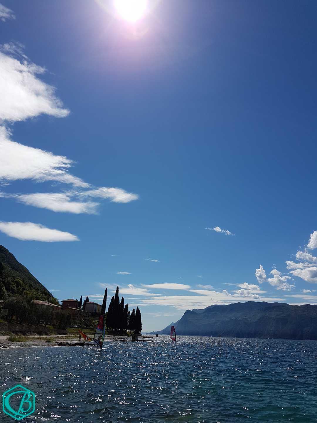 Gardasee Surfcamp Urlaub Surfen Windsurfen SUP Good Vibes