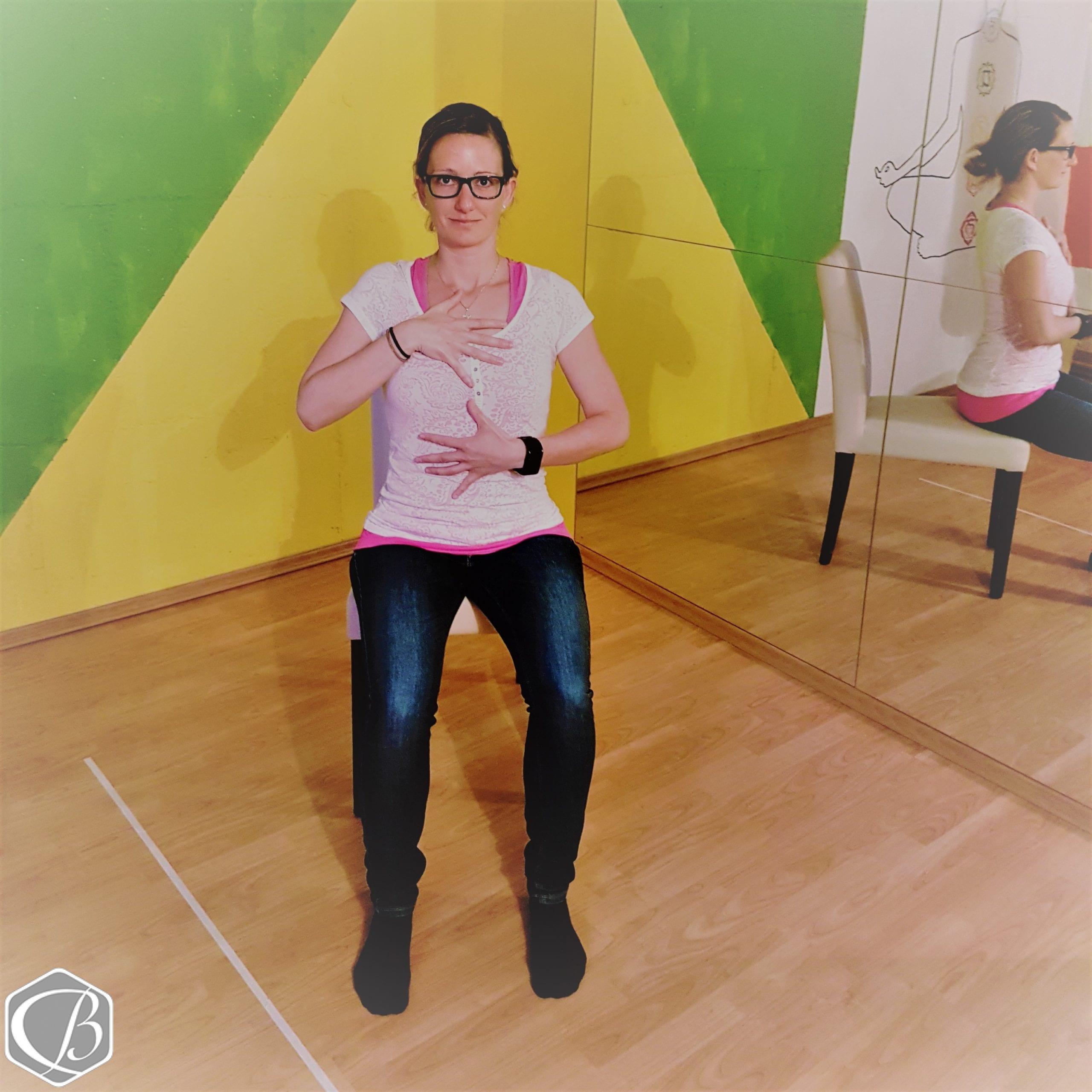 Büroworkout Pause zwischendurch aktiver Alltag Bewegung Fitness zu langes Sitzen