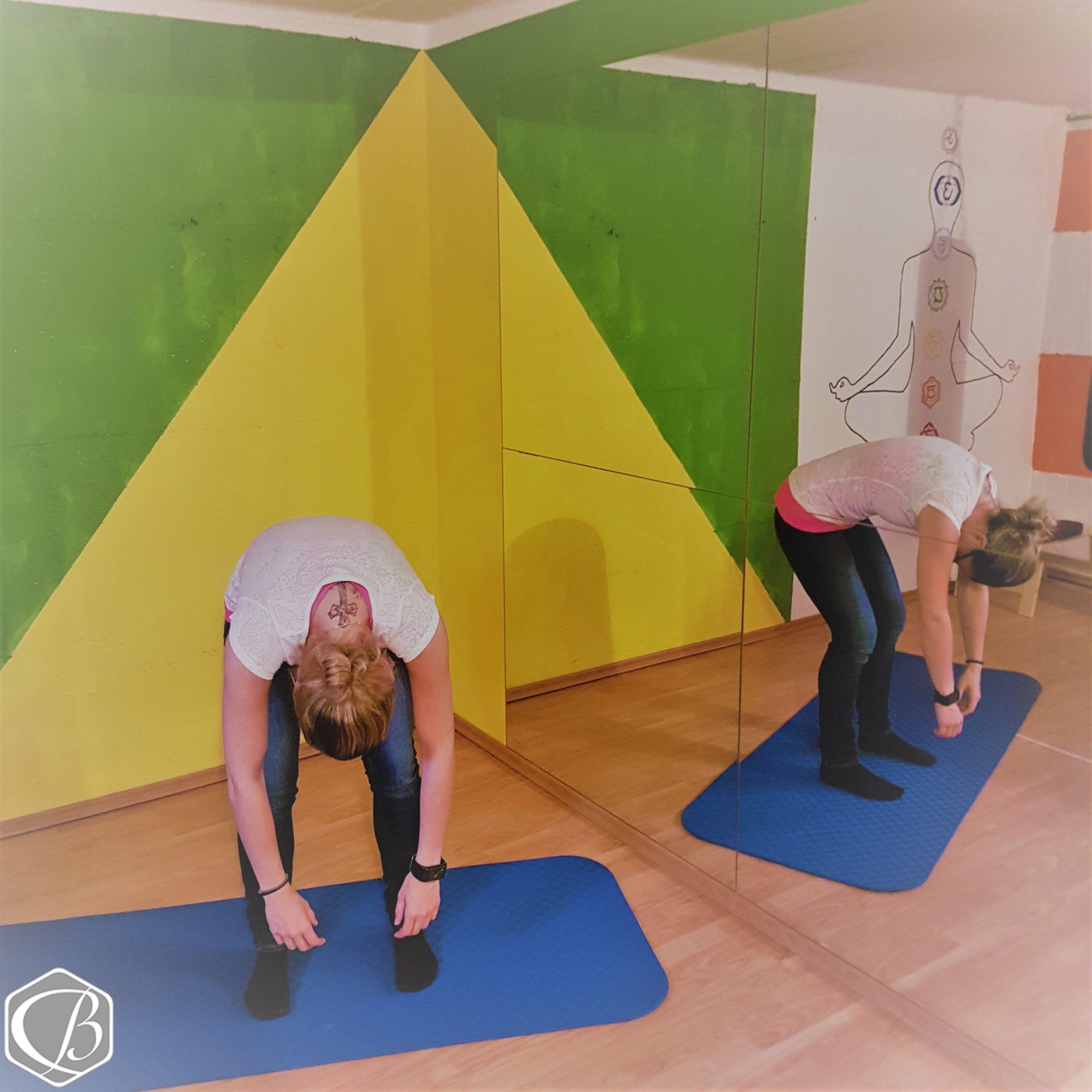 Büroworkout Pause zwischendurch aktiver Alltag Bewegung Fitness zu langes Sitzen