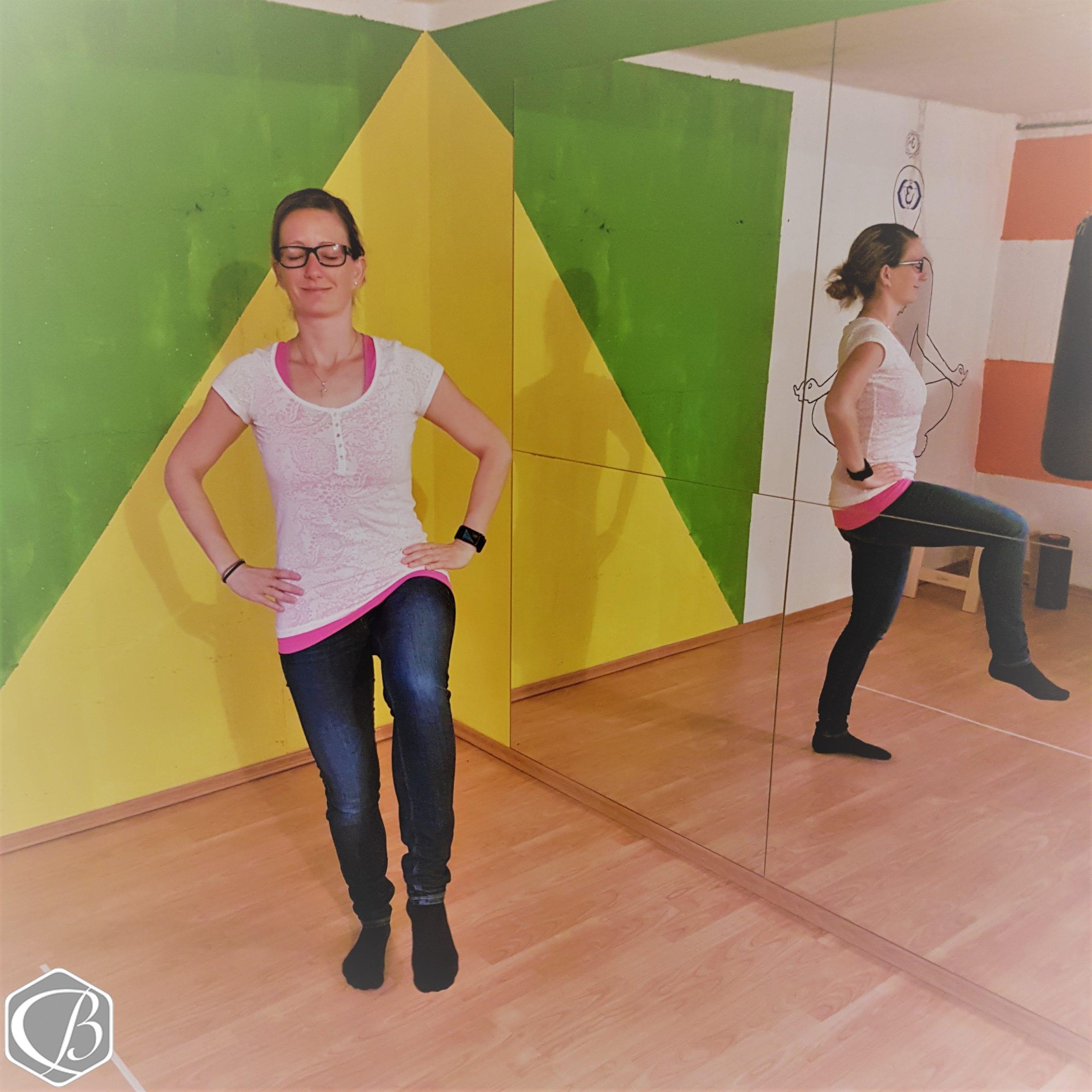 Büroworkout Pause zwischendurch aktiver Alltag Bewegung Fitness zu langes Sitzen