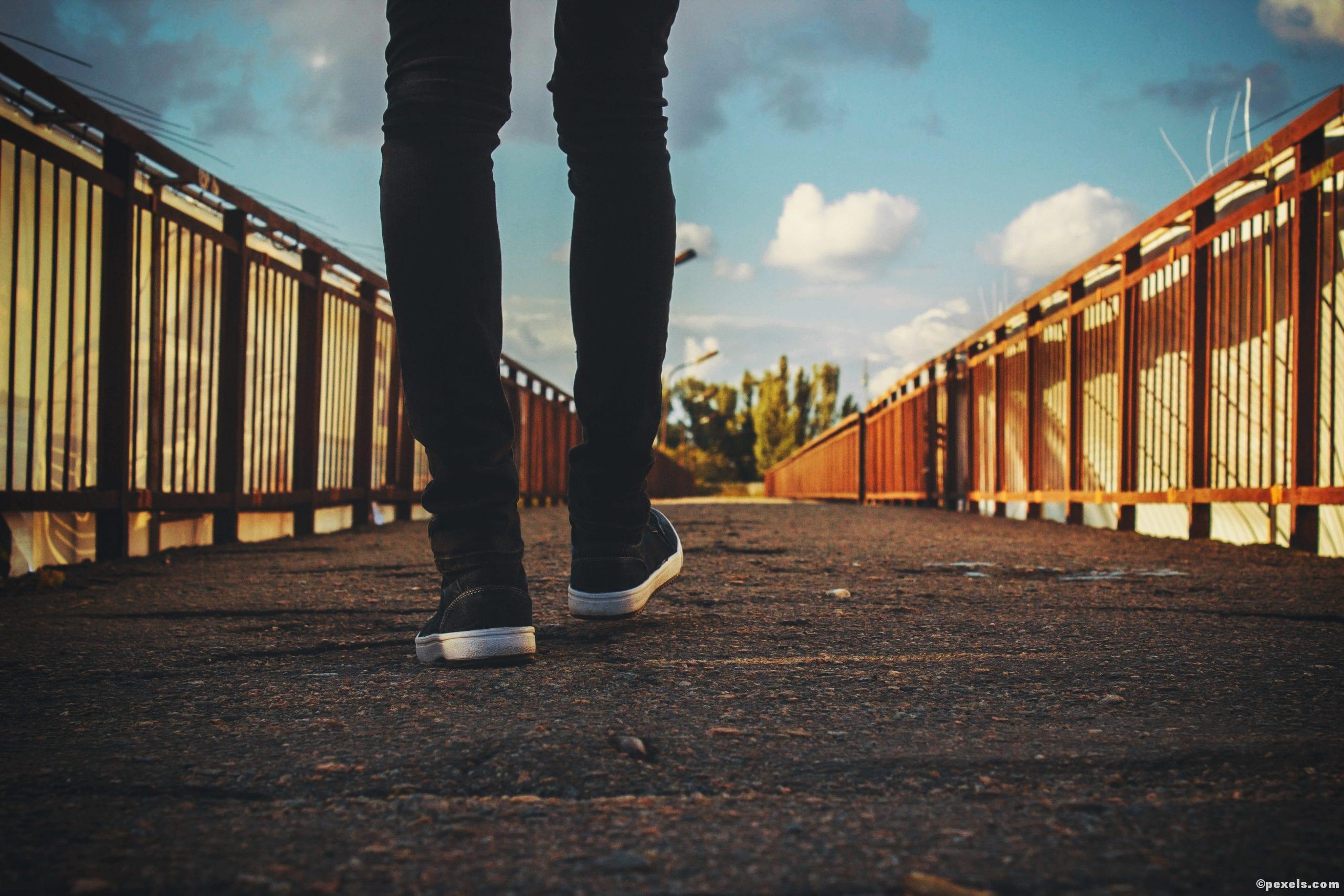 Ballengang vs. Fersengang – Fitness e!Motion ©pexels.com Fersengang Ballengang Gehen